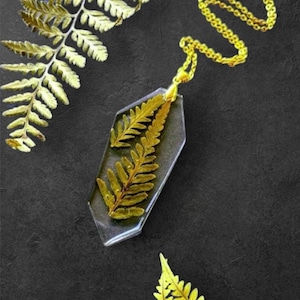 Real Fern Jewelry, Fern Crystal Necklace, Nature Necklace, Real Fern Pendant, Nature Fern Charm, Resin Fern Necklace, Dry Fern Necklace