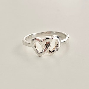 Vintage Sterling Silver Signet Ring - Vintage Heart Ring - Vintage Silver Ring - Vintage Double Heart Ring - Love ring - Size 6 or L