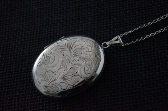 Vintage Sterling Silver Locket - Vintage Locket -