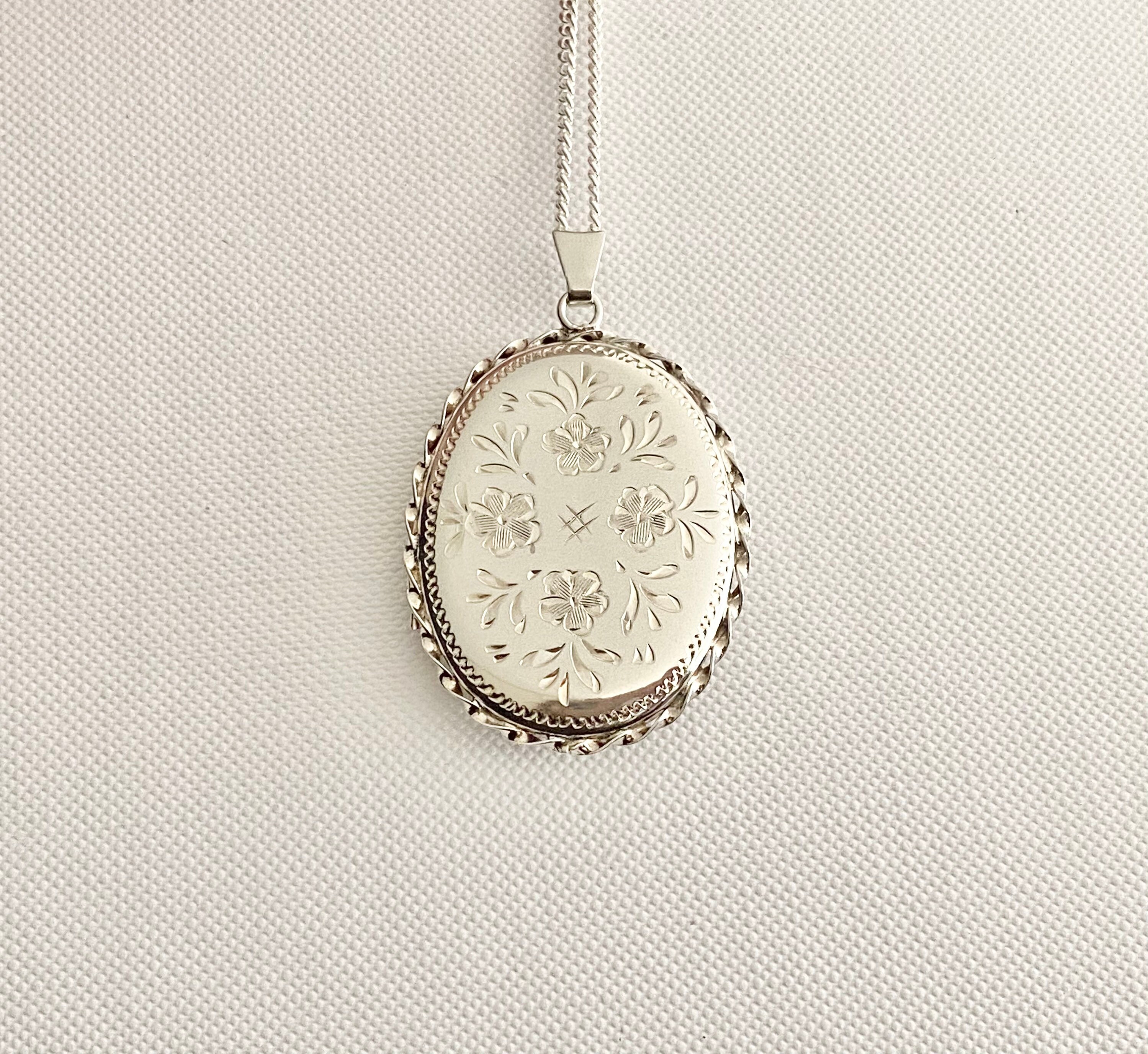 Vintage Sterling Silver Locket Silver 