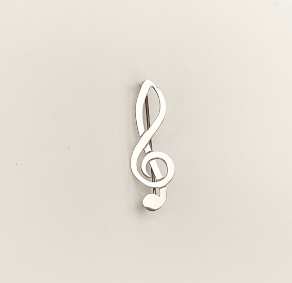 Ola 2024 gorie brooch
