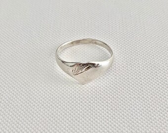 Vintage Sterling Silver Signet Ring - Vintage Signet Ring - Vintage Silver Signet Ring - Heart Signet Ring - Ladies Signet - Size 6 or L