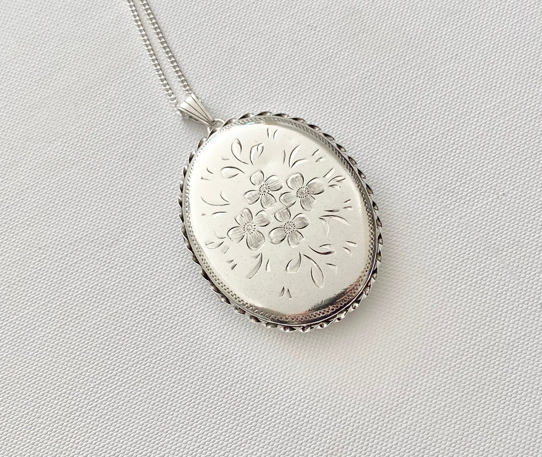 Vintage Sterling Silver Locket Vintage Flower Locket Vintage Locket