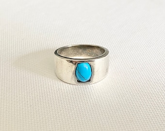 Vintage Silver Solitaire Ring - Vintage Ring - Vintage Turquoise Ring - Vintage Silver Ring - Vintage Silver Ring - Size 7 or N 1/2