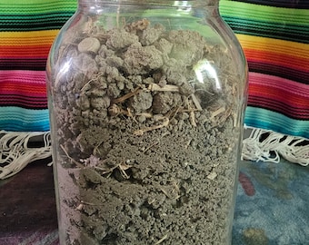 Tierra De Cementerio/Cemetery Dust