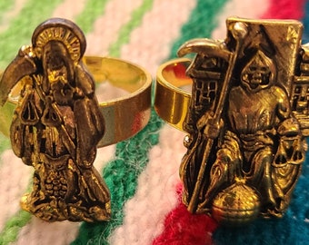 Santa Muerte/Holy Death Anéis Dourados/Anillos Oros