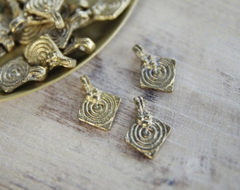 18mm Coin pendants, Brass Charms, Gold Charms, Macrame charms, Brass pendant, Charms for making Macrame jewelry, brass charms, Tribal charms