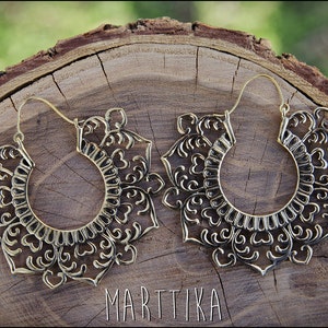 Gold Tribal Earrings in Solid Brass. Ethnic and Tribal Style Earrings. Indian Jewelry.