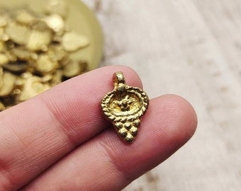 17mm Coin pendants, Brass Charms, Gold Charms, Macrame charms, Brass pendant, Charms for making Macrame jewelry, brass charms, Tribal charms