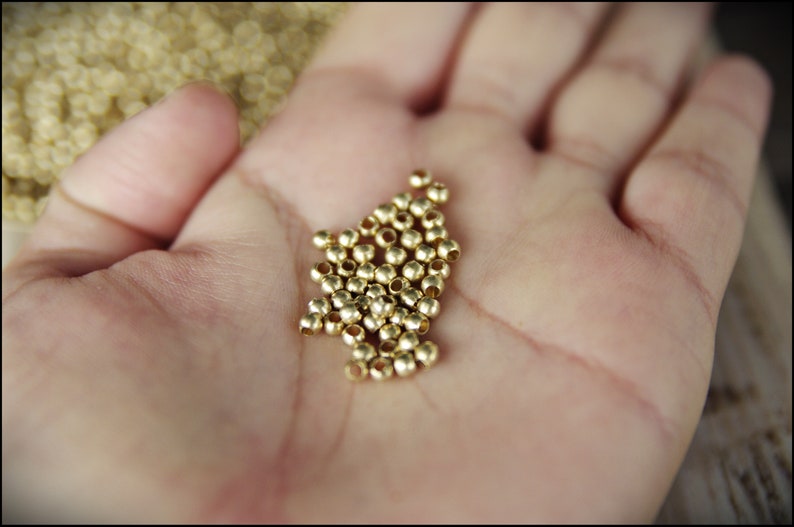 Perles de laiton 3x2.5mm, perles rondes, perles dor, perles métalliques, charmes en laiton, laiton brut, résultats despacement, perles de macramé, bricolage de macramé, charme dor image 3