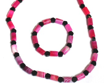 Fuchsia Agate Tubes and Black Agate Pentagon Necklace and Stretch Bracelet