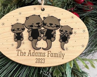 Personalized Christmas ornament, engraved Christmas ornament, tree decoration, otter family, christmas decoration, christmas gift, Family