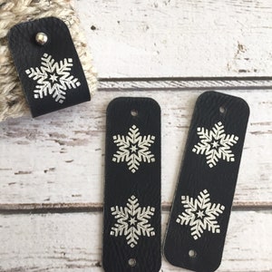 Faux leather tag, rivet tag, snowflake, Custom tag, fabric custom tag, personalized, leather tag, engraved, knitting, crochet, sewing tag