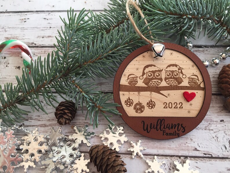 Personalized Christmas ornament, owl family decoration, family, engraved Christmas ornament, tree decoration,, christmas tree, gift, wedding image 4