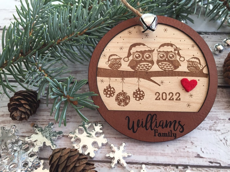 Personalized Christmas ornament, owl family decoration, family, engraved Christmas ornament, tree decoration,, christmas tree, gift, wedding image 3