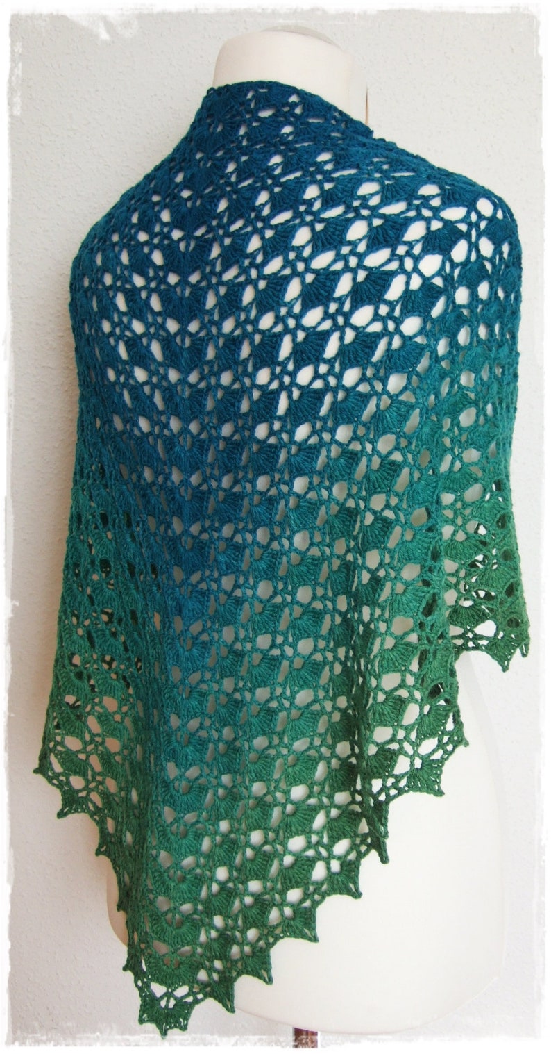 Fantastica crochet shawl pattern, charted, triangular shawl image 2