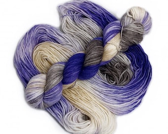 Merino-Sockyarn, hand dyed, sport weight - Lavender Sky
