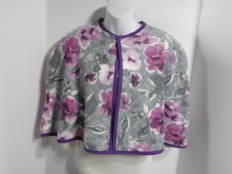 Capelets: Cape Coverup Bed Jackets Accent Top Ponchos Shawl Capelet Wrap Cape Coverup Bed Jacket Accent Top Capelet Shawl Bed Jacket Wrap Purple Flower & Gray