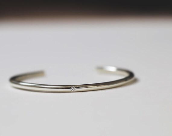 9ct white gold diamond bangle Clearance