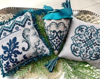 Samplings of Lace - Winter