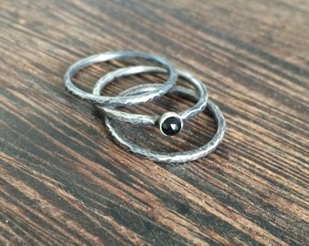 Onyx stacking ring set, black gemstone rings, onyx ring set, rustic hammered rings, oxidised onyx rings, oxidised stacking ring, onyx stack