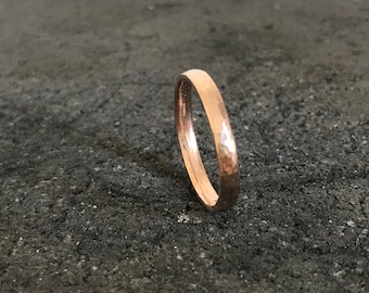メンズ ローズゴールド 結婚指輪、テクスチャード メンズ 結婚指輪、オーガニック メンズ リング、素朴なメンズ ローズゴールド 結婚指輪、頑丈なメンズ 結婚指輪