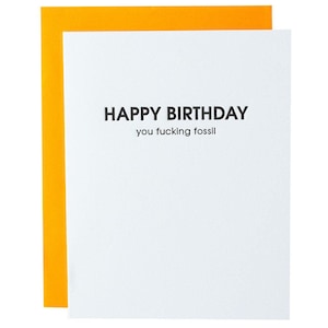 Joyeux anniversaire fossile - Carte typographique