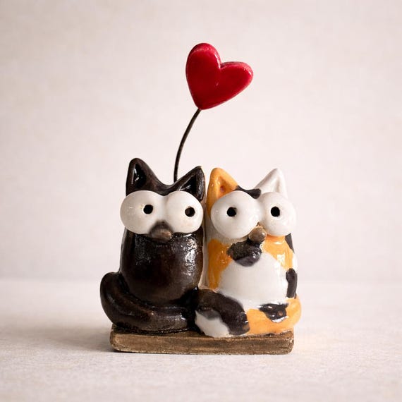 Handmade Ceramic Cat Couple in Love – Handcrafted Heart Decoration