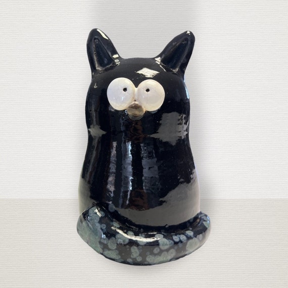 Ceramic black cat