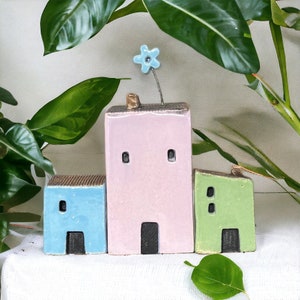 Set of 3 miniature ceramic houses