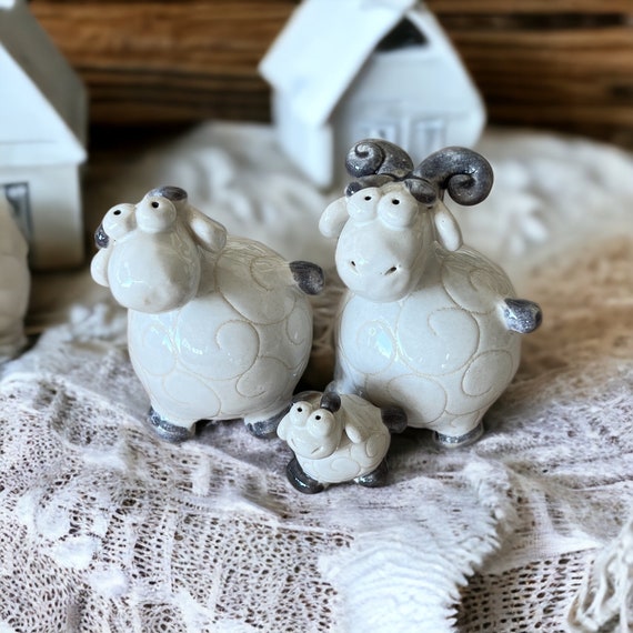 Miniature Sculpture Sheep XS in Ceramic