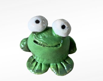 Figurine in the shape of a frog XS in ceramic.