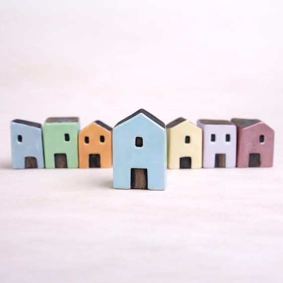 Handmade ceramic house - artisanal decoration | choose your color