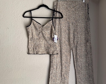 Vintage 2000’s dead stock new with tags leopard print 100% cotton two piece pajama set size large