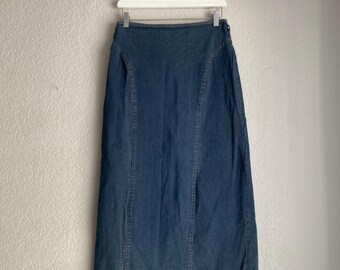 Vintage 1990’s dark wash high waist stretchy denim midi skirt with slit size large