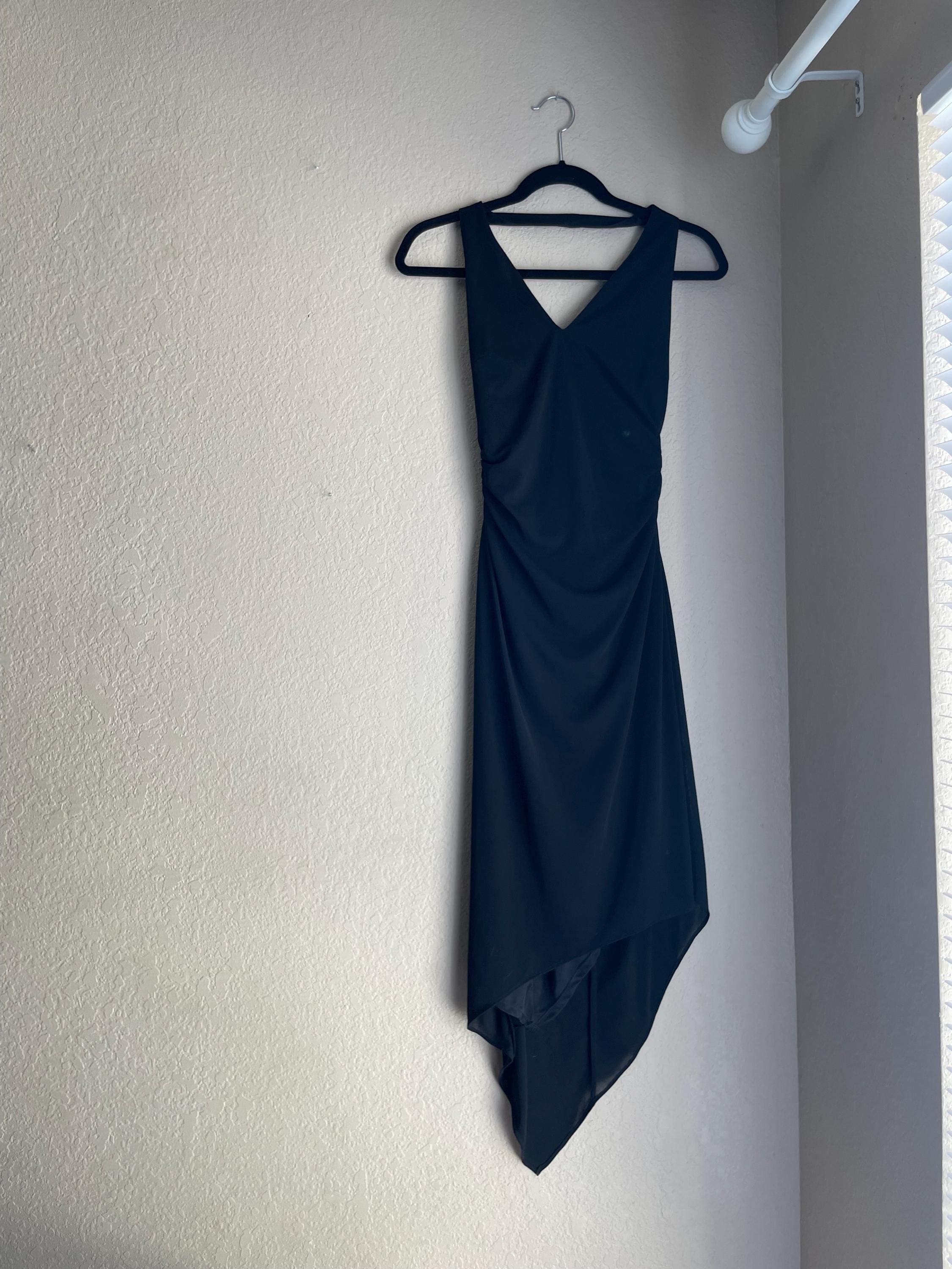 Vintage 2000's Black asymmetrical ruched halter dress size 6 by David Meister