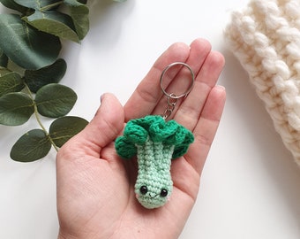 Broccoli  Keychain ,Crochet Keychain, Crochet broccoli ,broccoli Amigurumi,broccoli Keychain,broccoli accessory, gift for her, gift broccoli