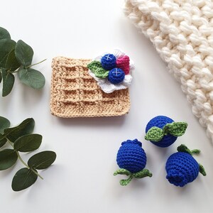 Set Viennese waffle kawaii ,blueberries 3 pc baby shower gift ,crochet dessert ,girl gift, pretend play,toy food, baby play food, baby to image 1