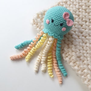 Crochet octopus rattle girl, octopus toys, crochet rattles, crochet toy, Baby rattle, Baby gift toys,octopus toy, tether toy, gift for baby zdjęcie 2