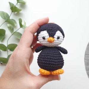 Mini penguin stuffed toy, crochet penguin,mini penguin,tiny penguin, amigurumi penguin, Christmas ornament,  mini crochet penguin