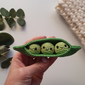 Kawaii Peas - 1pcs ,Peas in a pod toy, Gifts for Best Friends,Gifts for Twins,Gifts for New Mothers, Kawaii Gift,gift for baby, Amigurumi