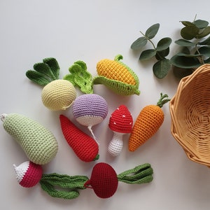 Crochet set vegies,kitchen decor,baby decor, kids gift, play Food Set, baby gym toy,Pretend play,toddler toys, kitchen decor ,knitted food image 2