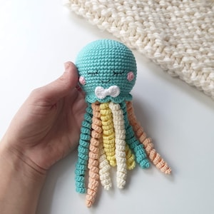 Crochet octopus rattle girl, octopus toys, crochet rattles, crochet toy, Baby rattle, Baby gift toys,octopus toy, tether toy, gift for baby zdjęcie 9