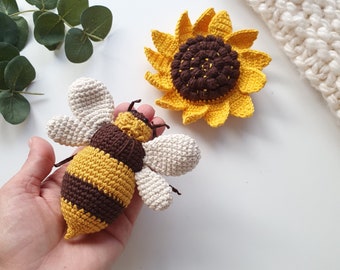 Rattle bee & sunflower, rattles baby ,shower,Gym bee rattle , crochet toy,nursery decor, crib toy, crochet bee, sunflower toy, stuffed toys