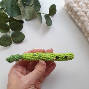 Crochet asparagus kawaii - 1 Pc, Baby Shower Gift, nursery decor, knitted veggies,Crochet toy, knitted Asparagus kawaii, Christmas ornament