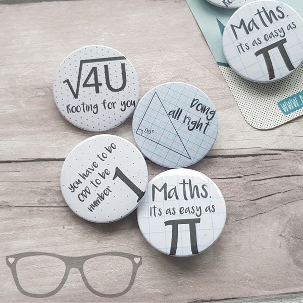Set di badge matematici, set di 4 badge per pulsanti da 35 mm, giochi di parole matematici, regali per insegnanti di matematica