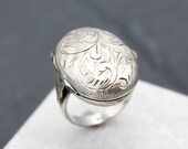 Sterling Silver Oval Keepsake Locket Ring, Sterling Silver Locket Ring, Tooled Sterling Silver Ring, Western Sterling Silver Jewelry