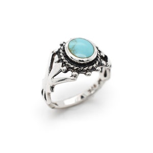 Tribal Sterling Turquoise Ring, Boho Turquoise Ring, Turquoise Jewelry, Round Turquoise Gemstone Ring, Blue Gemstone Ring