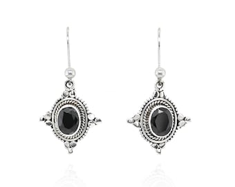 Vintage sterling zilveren oorbellen met gefacetteerde zwarte onyx, 925 sterling zilver, boho gothic statement oorbellen.