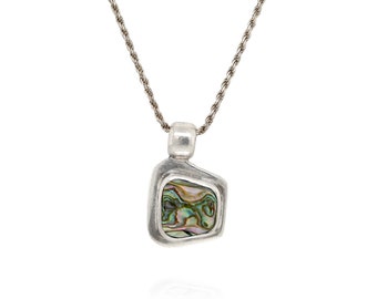 Collier abstrait en ormeau en argent sterling, bijoux en ormeau, collier moderne en argent sterling avec coquillages, pendentif en ormeau sterling, bijoux en coquillages